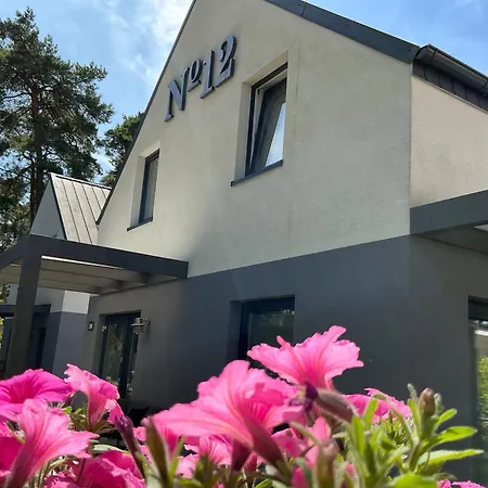 No 12 Lägenhet